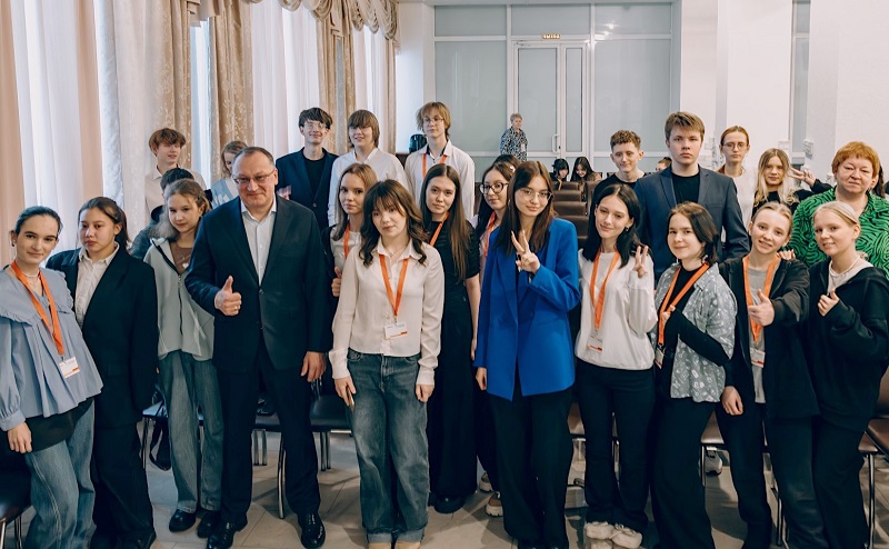 Фото - Перспективы в карьере и в жизни: «Люди будущего» встретились с руководителями Нижнего Тагила и Качканара